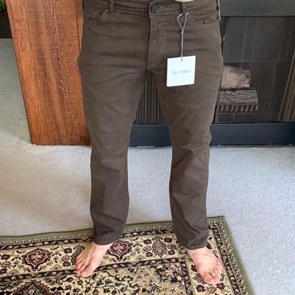 DL 1961 Avery Straight Fit Brushed Twill